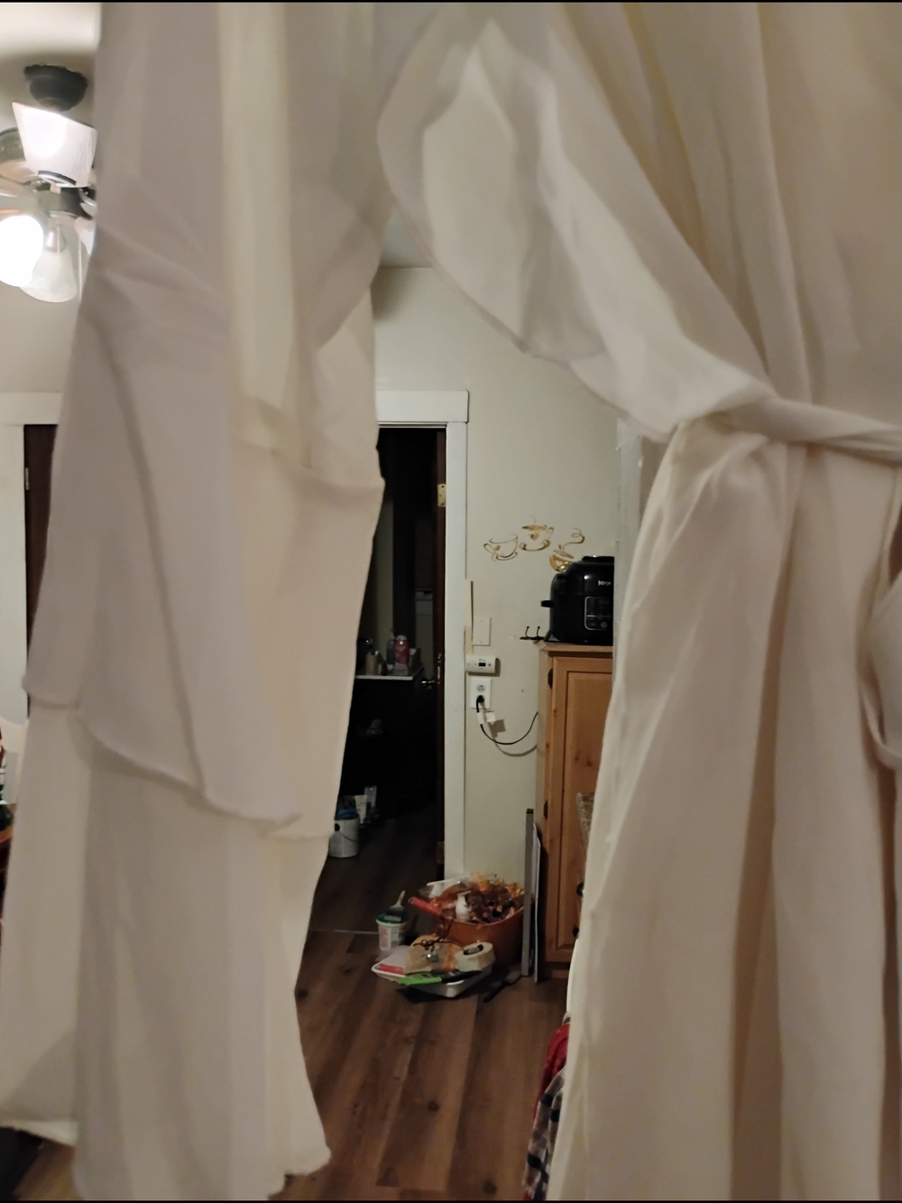 Women's Cream Mini Dress with Ruffle Sleeves NWOT - Picture 4 of 9